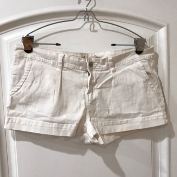 American Rag 5 pockets jeans shorts size 13 - Picture 1 of 12